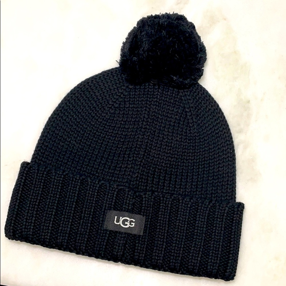 UGG Ribbed Knit Pom Beanie Hat Black